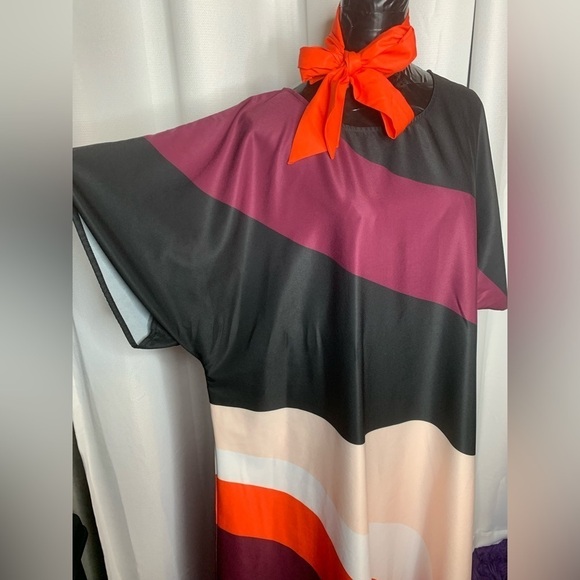 SHEIN Plus Size Colorblock Batwing Sleeve Belted Dress - Picture 5 of 5